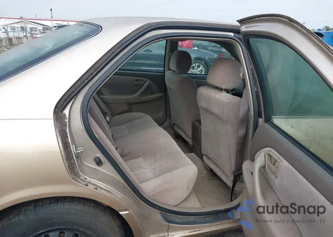 1999 Toyota Camry Le from USA, damaged, VIN 4T1BG22K9XU515253